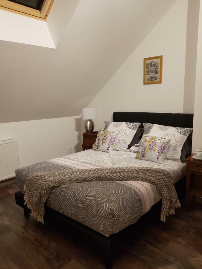 Bed and Breakfast La longere Des Glycines Egligny Exterior foto